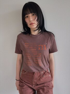 切りっぱなしレイヤーカットひし形シルエットミディアムレイヤー