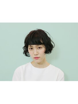 ラプト(rapt) 《rapt.》カーリーショートボブ