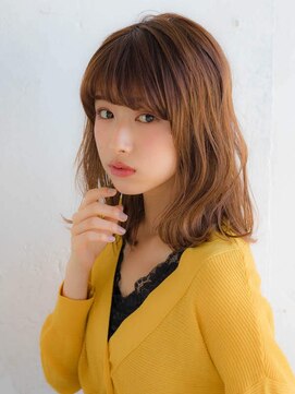 ルティア(Lutia) 明るめブラウンアッシュ