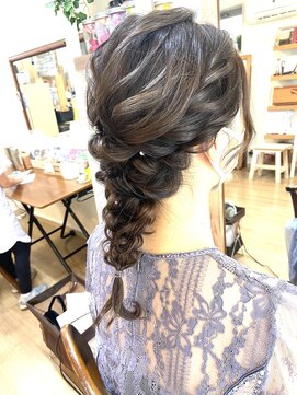 ロカット サロン(Roquat Salon) ロングあみおろしアレンジ【ヘアアレンジ/立川/立川南/国分寺】