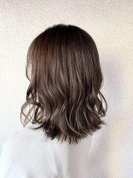 ネオリーブ クタ 町田店(Neolive kuta) アッシュ系カラー