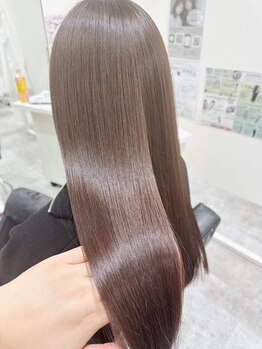 エン(eNN)の写真/【HPB AWARD 2024 BEST SALON SILVER Prize受賞】ダメージレス縮毛矯正でツヤ感溢れる手触り抜群の美髪へ