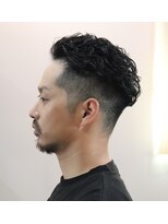 ウィスカーヘアー(whisker hair)&nbsp;ツーブロックパーマ