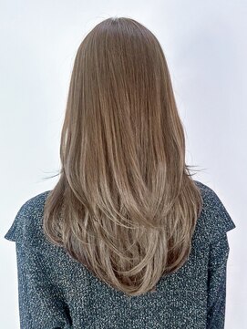 アルバム 新宿(ALBUM SHINJUKU) くびれヘアミルクティー美髪顔周りレイヤー_ba555091