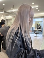 サンクプロジェクト(cinq PROJECT)&nbsp;明るめホワイトミルクティーベージュ韓国ミディアムレイヤー原宿