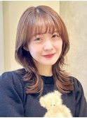大人ガーリー透明感ブラウンくびれミディアムレイヤー