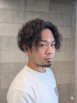 ワンワンオー バーバーショップ コンチネンタル(@110 BARBER SHOP continental)&nbsp;ツイスパ韓国風センターパートツーブロック