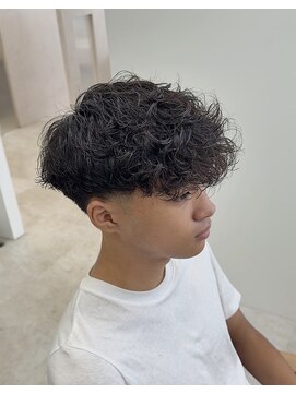 クオル 札幌駅前(QOL) スペインカール海外風ヘアフェード