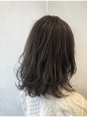 ふんわりレイヤー×柔らかグレージュ