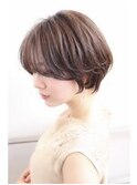 ハイトーンカラー×ステップボーンカット×キャラメルベージュ