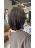 白髪ぼかしカラー×くびれボブ