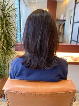 マーリャヘアー(mallia hair) くびれミディアム