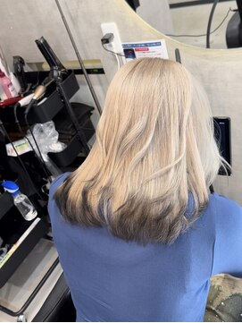 スティーロ(steelo) ホワイト×ブラック