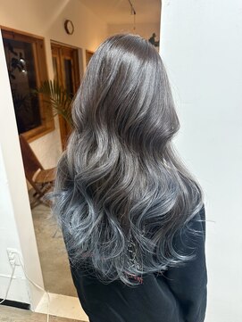 ヘアーデザインサロン スワッグ(Hair design salon SWAG) pail blue gradation