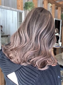 ラグーン(LAGOON) バレイヤージュグレージュハイライトダブルカラーケアブリーチ