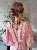 ハイトーンカラーでヘアアレンジが可愛い♪