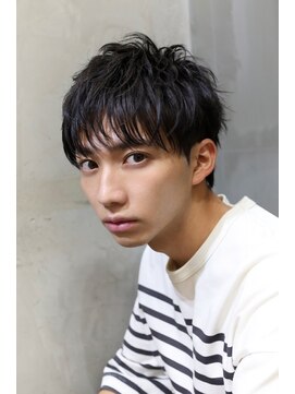 ルーツ(ROOTS) ポイントパーマでつくるマッシュウルフ