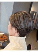 ショートボブ