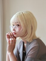シスタ(SISTA)&nbsp;ハイトーン×レイヤーボブ/ミルクティーブロンド/自由が丘駅