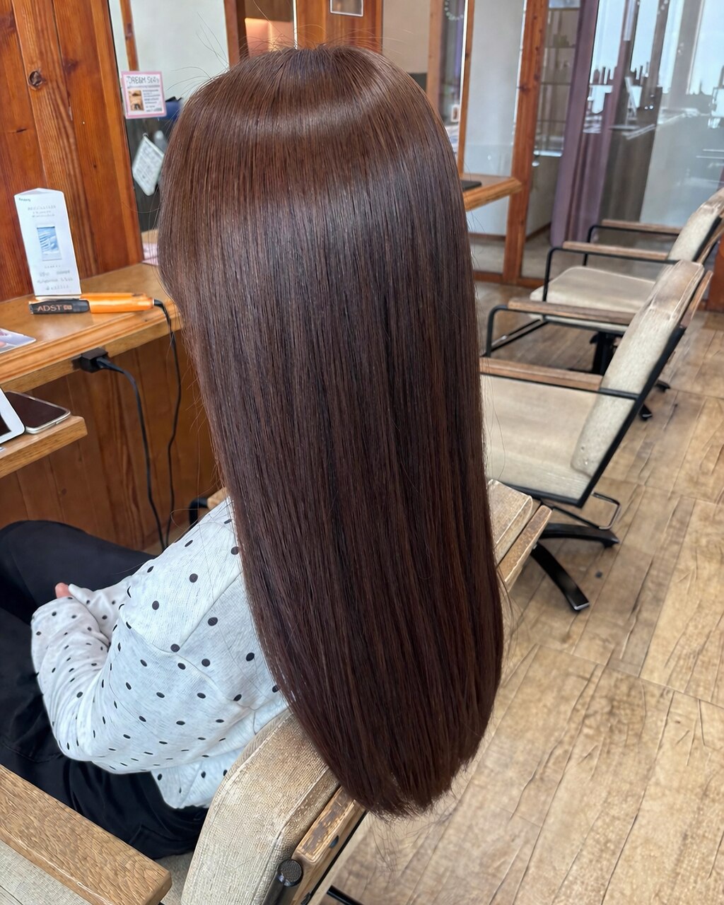 2026年夏】チョコレートブラウンの髪型・ヘアアレンジ｜人気順