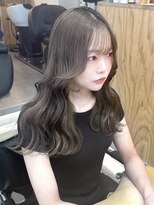 ミラ 新宿(MILA)&nbsp;ブリーチなし地毛風カラー/前髪あり韓国風こなれミディ/新宿