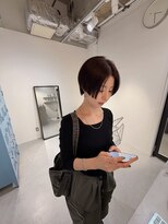 キュエム(Cuem)&nbsp;【Cuem 菅原】ラインショートセンターパートぱつっとライン小顔