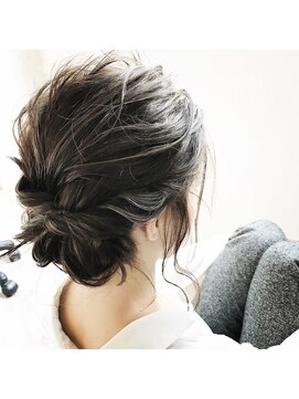 ロロネー 梅田(Lolonois) ヘアアレンジ