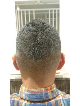 サンディーケイ ヘアリトリート(SUNDY K hair retreat) メンズ刈り上げスタイル