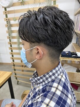 キューズ クラブ(cuz KLUB) 〈cuzKLUB〉ツーブロック×ソフトカール