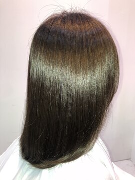 エスカーラ 表参道(THE ESCALA) 髪質改善トリートメント[表参道/髪質改善/トリートメント]