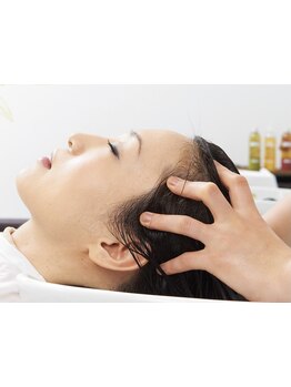 【口コミ高評価のオーガニック認証のヘッドスパ】自慢のスパ二ストによる体験したことない本格ヘッドスパ。