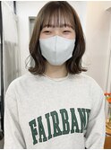 イルミナカラー アッシュベージュ 切りっぱなしボブ