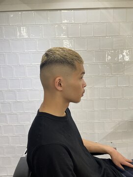 メリケンバーバーショップ フクオカ(MERICAN BARBERSHOP FUK) カラークロップ