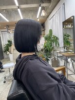 イット(it.)&nbsp;it.Style ブルーブラック ボブ 切りっぱなし ミニボブ