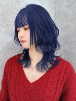 ロンド ジュルード 名古屋(Lond jeloud) 肌白に見せるブルーカラーとハッシュカットで作るレイヤーウルフ