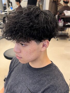 アコロン(acoron.) 刈り上げマッシュ/ツイストパーマ/池袋メンズカット