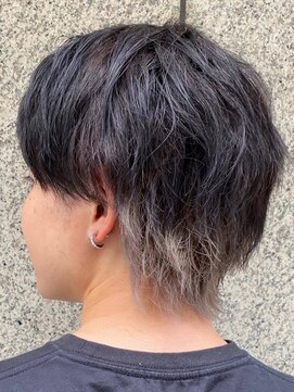 ジーニー 新百合ヶ丘(Genie) フェザーパーマサーフカール刈り上げセンターパート