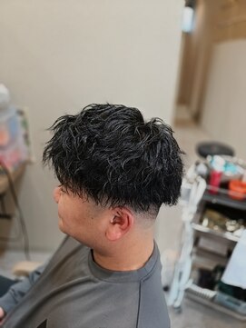 リュール(Lueur) ツイストスパイラル/メンズ/メンズカット/フェード/スタイリング