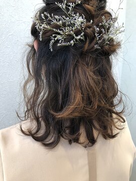 エムサロン 前橋川原(emusalon) かすみ草アレンジ