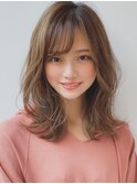 《Agu hair》働く女性にお勧め大人可愛い外ハネセミディ