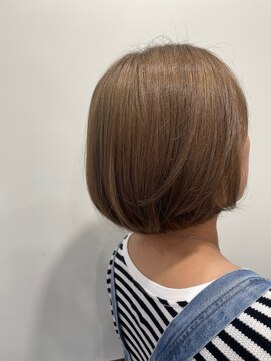 アイリー(AiRiy) 【AMI】 ペールベージュ