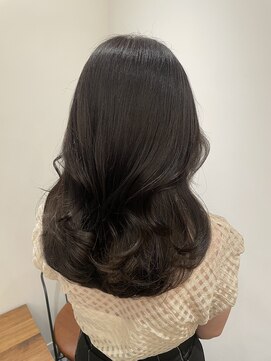 リリアーナ(LILIANA) 韓国 カラー 髪質改善 ロング ボブ トリートメント 縮毛矯正