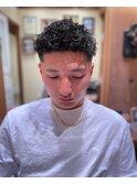 スキンフェードツーブロック刈り上げジェットモヒカンマンバン