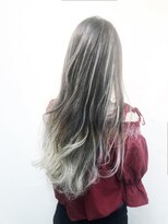 マックスビューティーギンザ(MAXBEAUTY GINZA)　&nbsp;ハイレイヤーハイライトホワイトグレージュ【銀座/銀座駅】