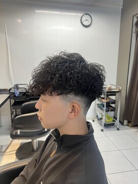 アイズ 海老名(AIZU) スペインカール 波巻きパーマ メンズパーマ