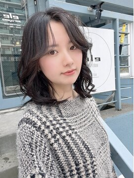 エレマルヤマ(ele maruyama) 顔周りレイヤースタイル　oda