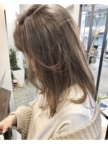 ヲタク(wotaku.)&nbsp;シルバーグレージュニュアンスカラーアッシュベージュブリーチ