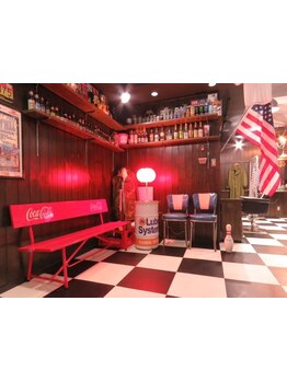 平日は22時までの営業だからお仕事終わりにも◎駅近だから通い易い気軽さと価格がメンズに好評☆