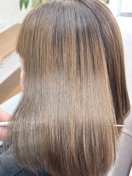 ランプ(Lamp) 縮毛矯正/髪質改善/クリスタライジング ビフォアー&アフター