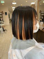 リアン(Lien)&nbsp;インナーカラー×オレンジ/切りっぱなしボブ